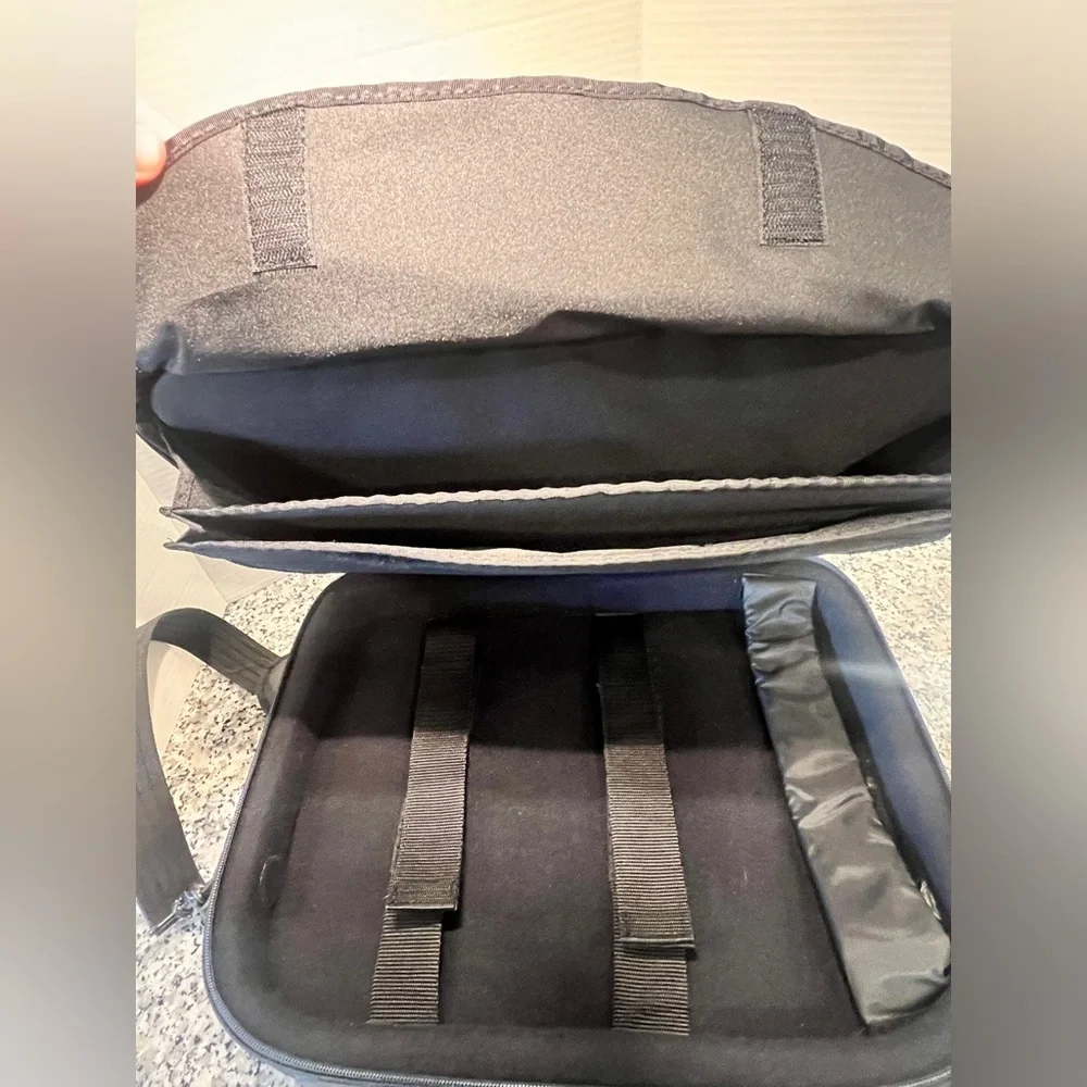 Briefcase Portfolio Dell Canvas hard side padded Gently Used W Strap‎ Laptop Bag